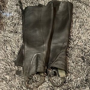 Ariat breeze chap size S